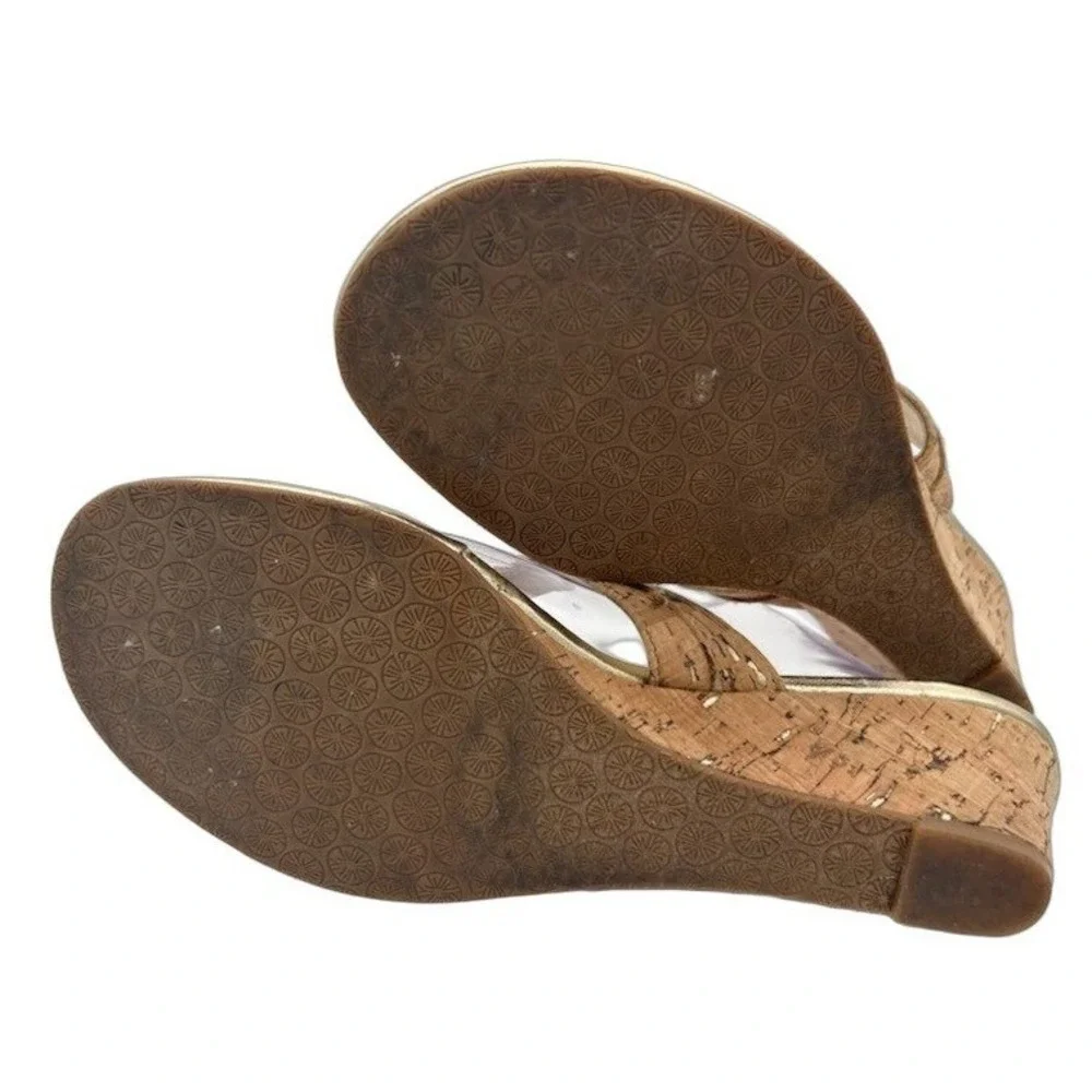 Lilly Pulitzer McKim Wedge Sandals Women's Size 9 M Gold Cork Thong Low Heel